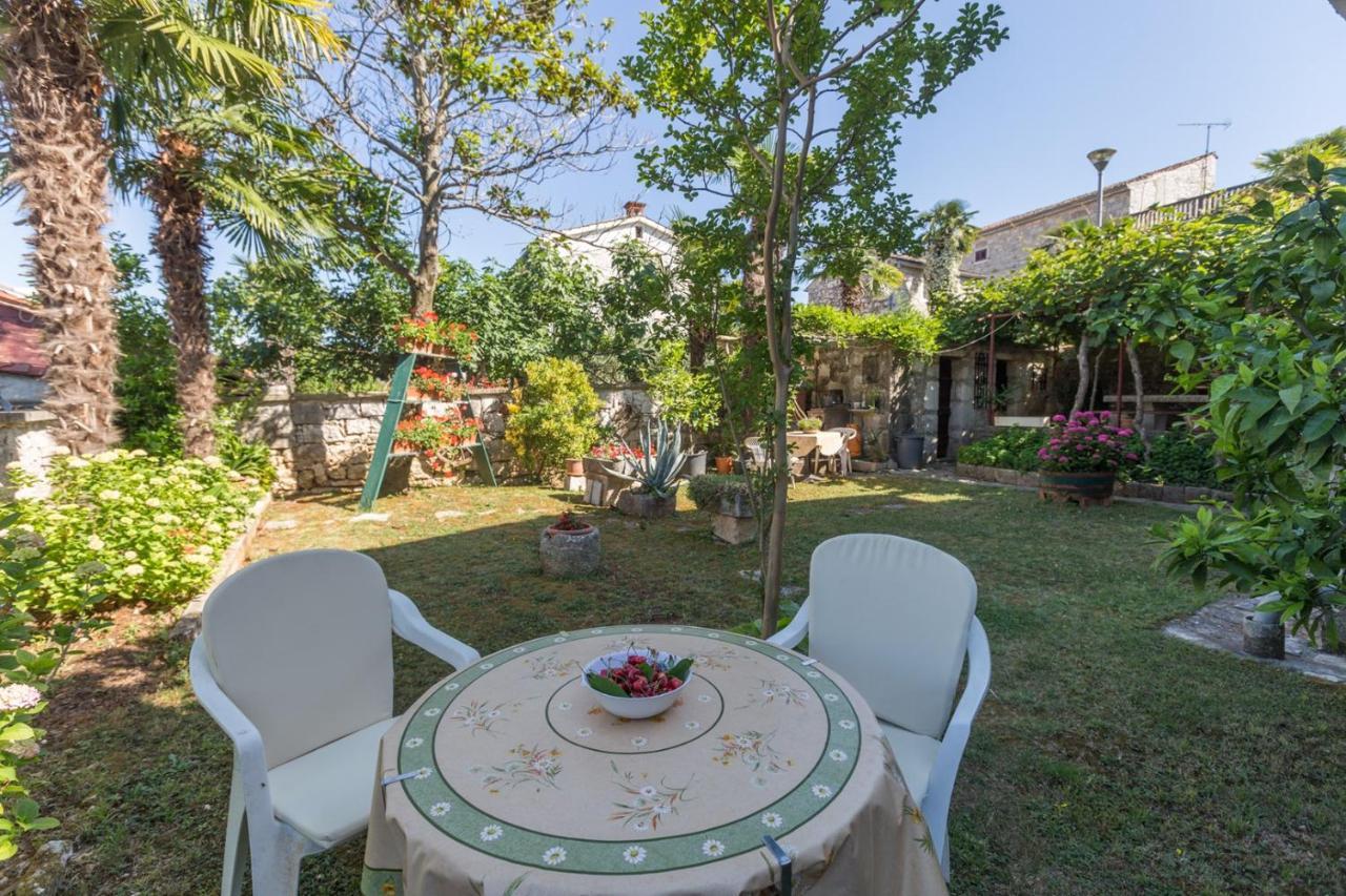 Anamarija Apartments Near The Beach And The Fantastic Adria Sea With Over 10 Small Islands Close By Funtana Luaran gambar