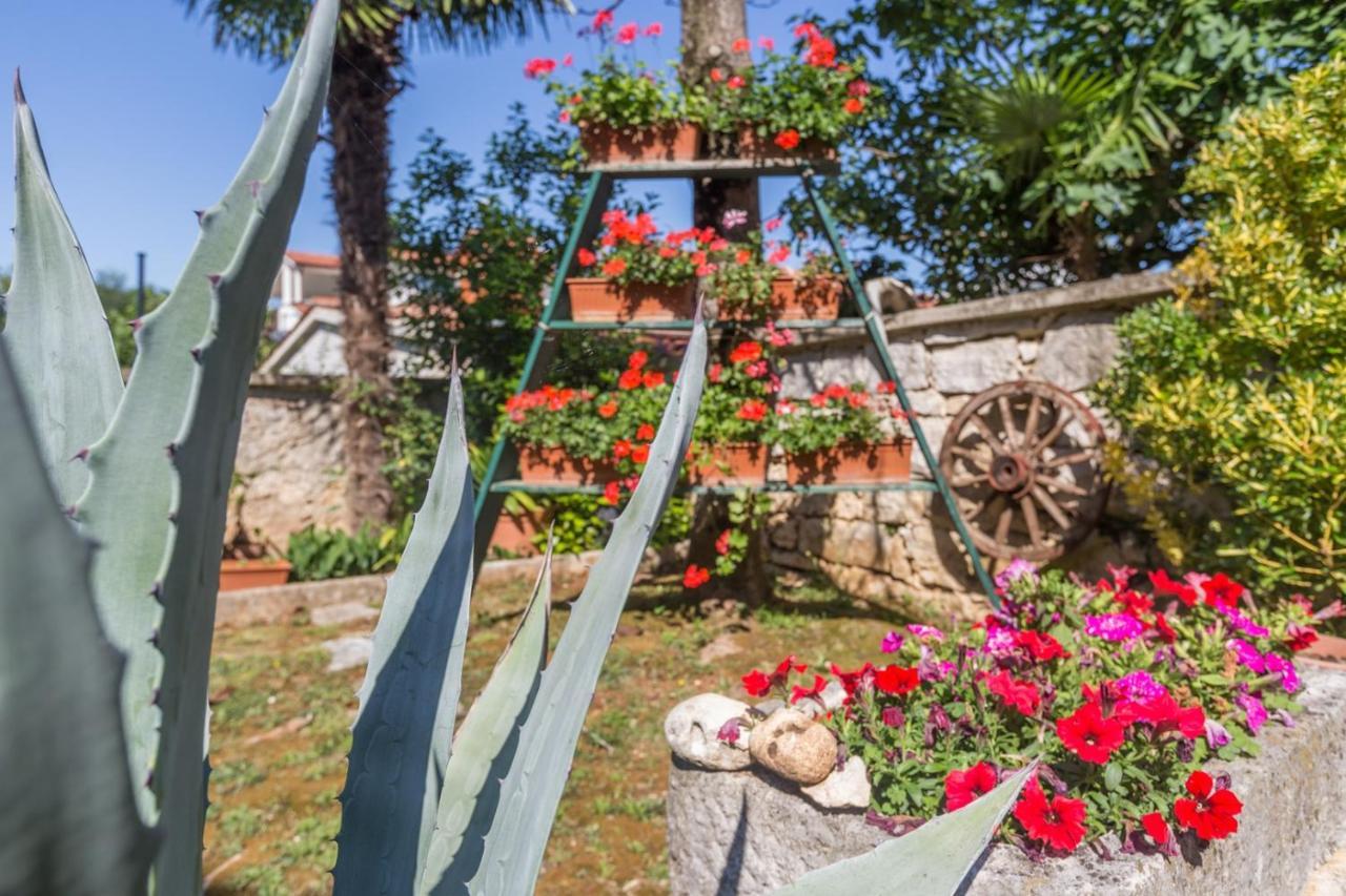 Anamarija Apartments Near The Beach And The Fantastic Adria Sea With Over 10 Small Islands Close By Funtana Luaran gambar