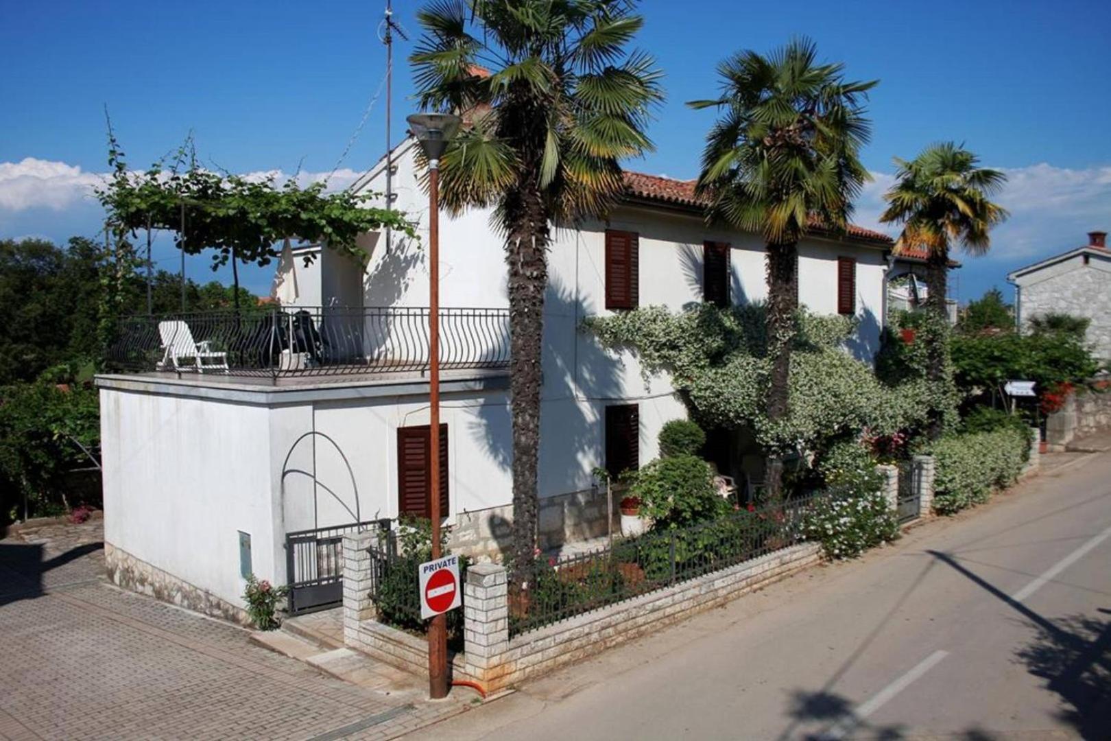 Anamarija Apartments Near The Beach And The Fantastic Adria Sea With Over 10 Small Islands Close By Funtana Luaran gambar