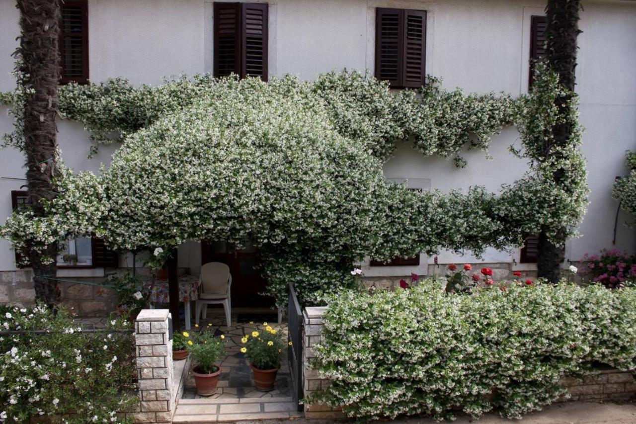 Anamarija Apartments Near The Beach And The Fantastic Adria Sea With Over 10 Small Islands Close By Funtana Luaran gambar